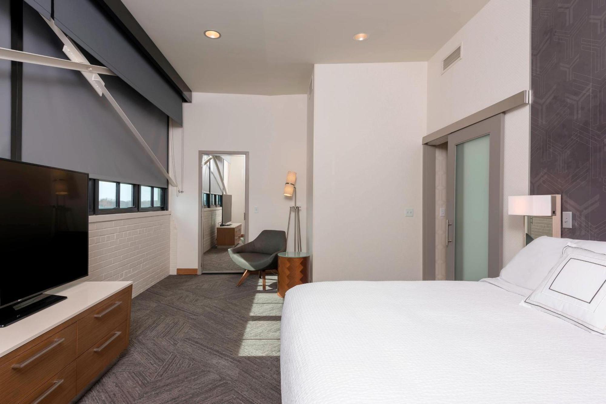 Courtyard By Marriott Waterloo Cedar Falls Buitenkant foto
