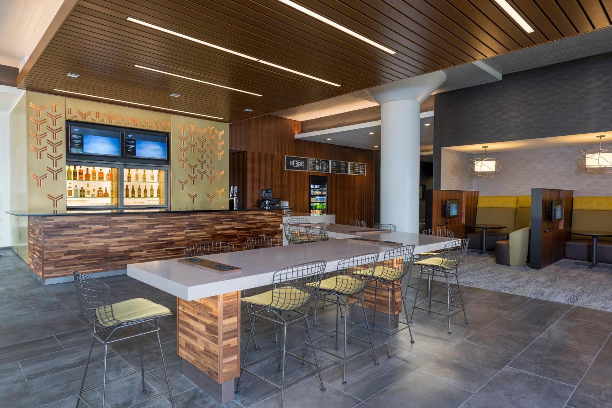 Courtyard By Marriott Waterloo Cedar Falls Buitenkant foto